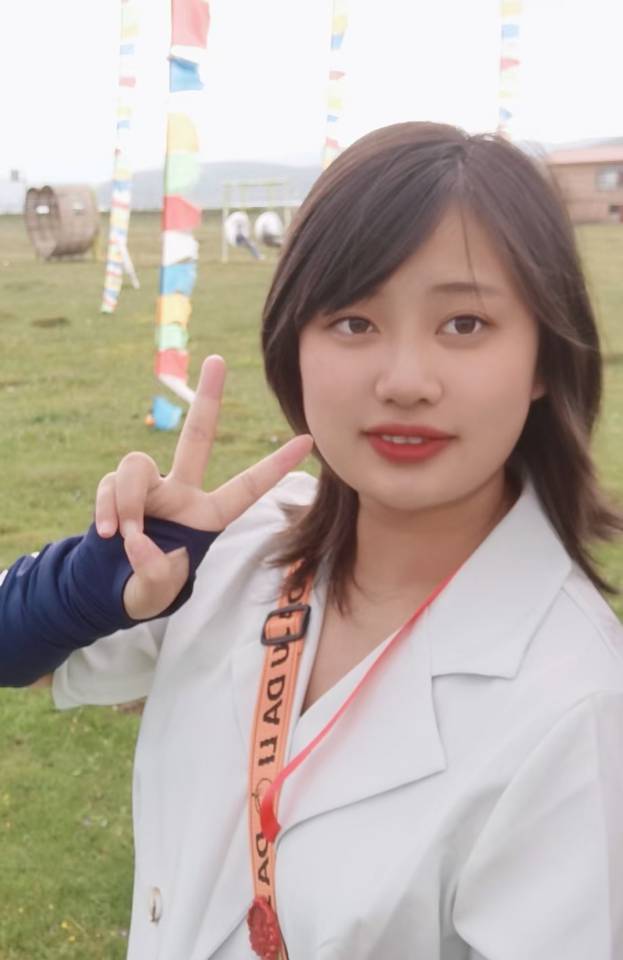 王婷_照片.jpg
